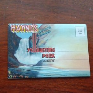 Yellowstone Souvenir Folder